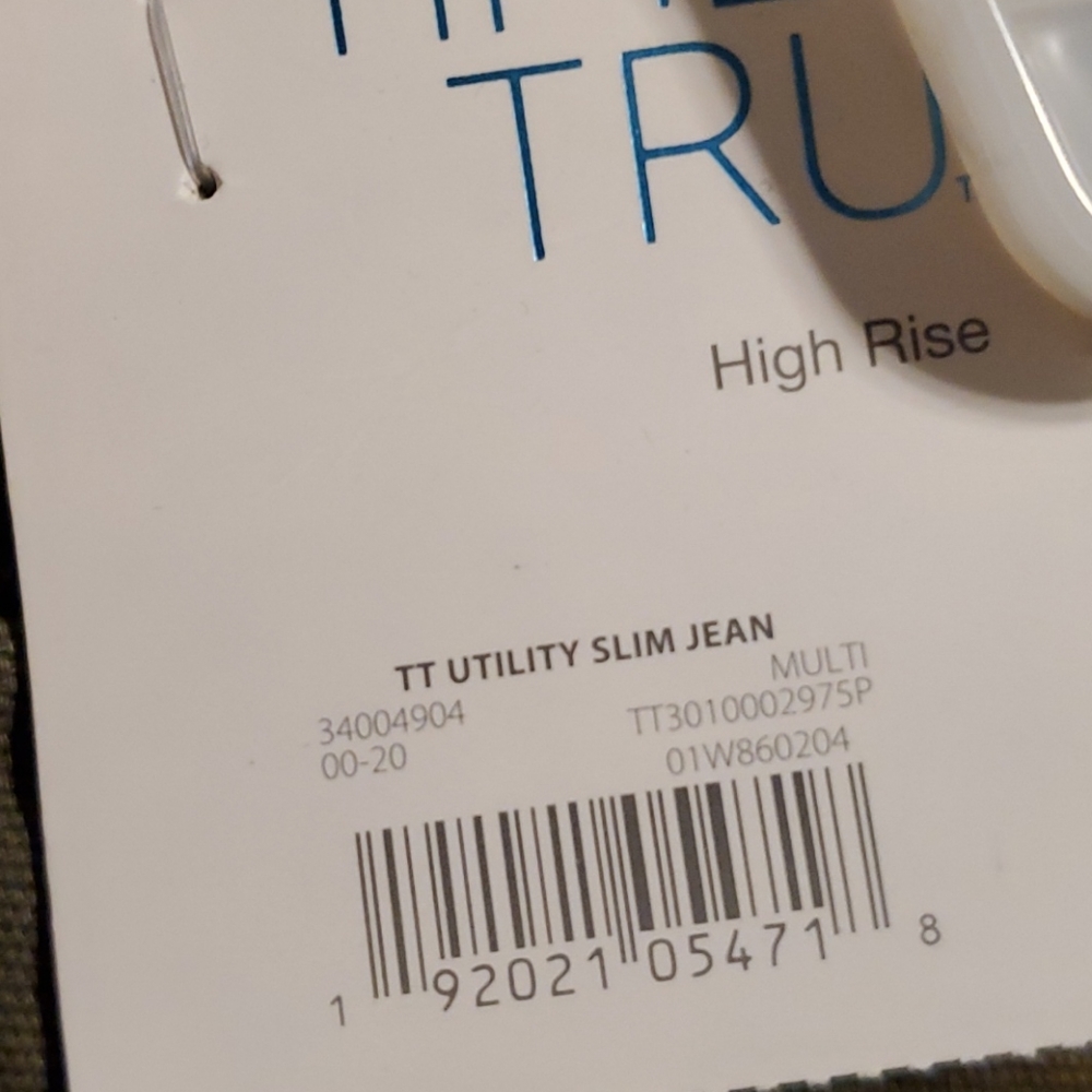 TIME AND TRU HI-RISE SLIM JEANS 👖 - Picture 8 of 11